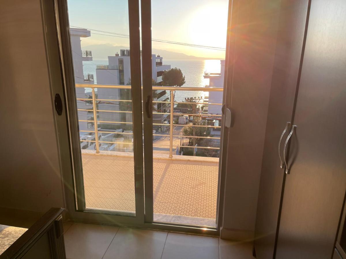 Wave Apartments Saranda Εξωτερικό φωτογραφία