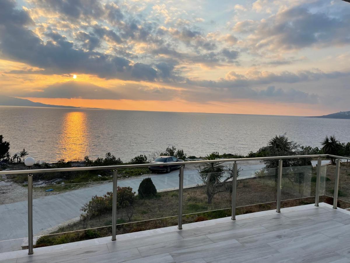 Wave Apartments Saranda Εξωτερικό φωτογραφία
