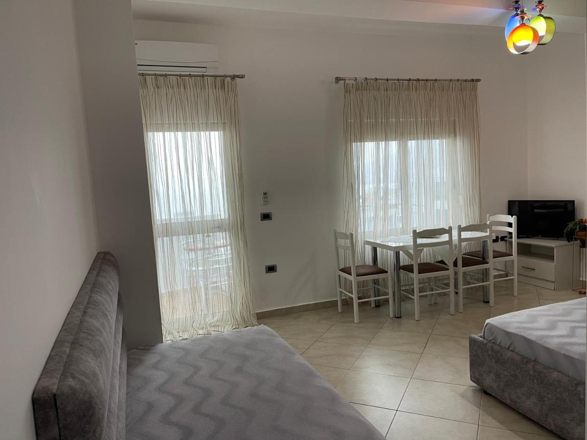 Wave Apartments Saranda Εξωτερικό φωτογραφία