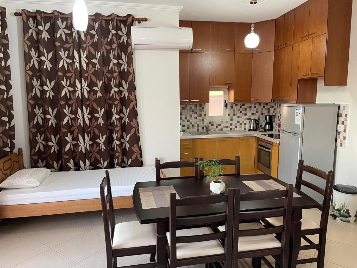 Wave Apartments Saranda Εξωτερικό φωτογραφία